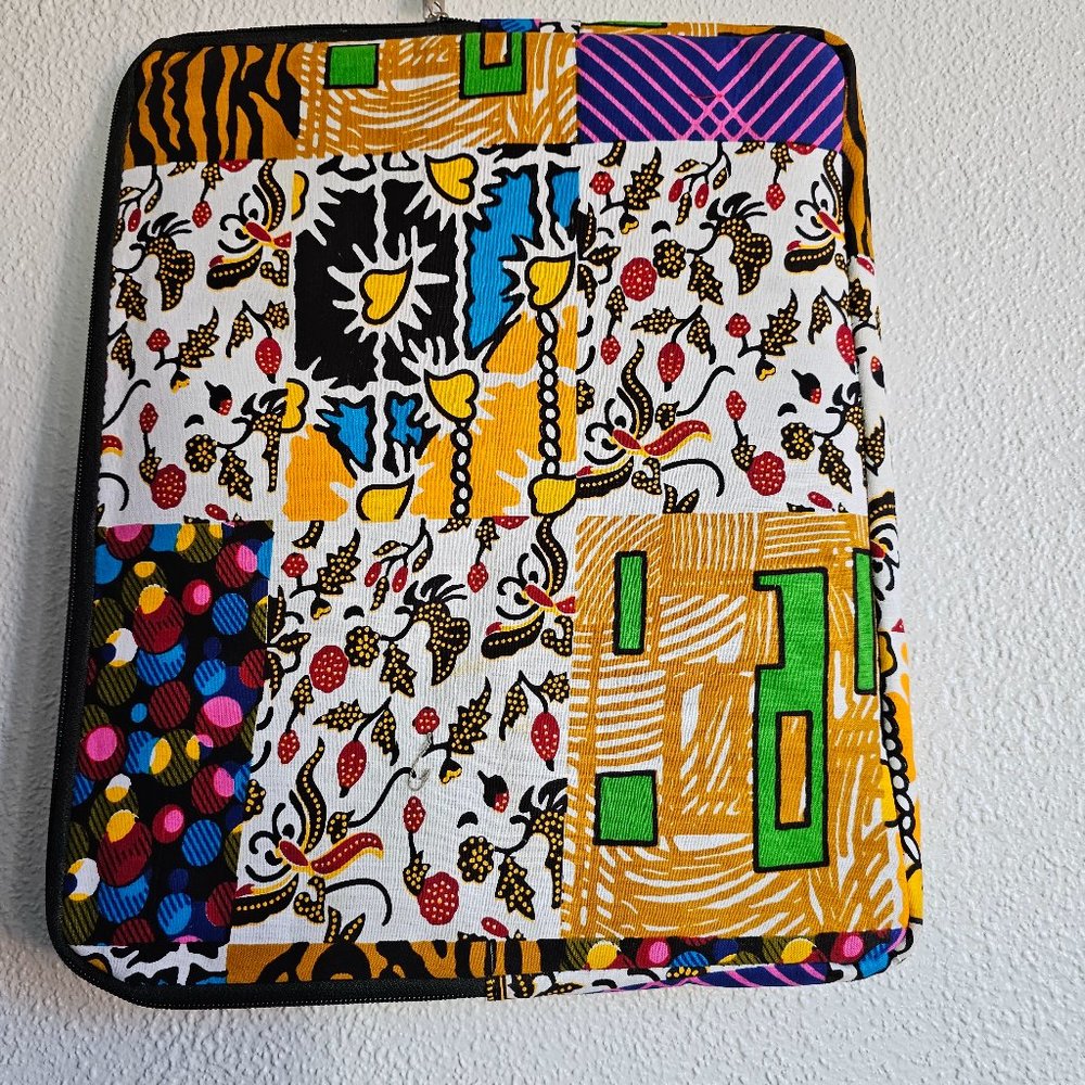 Laptop sleeve